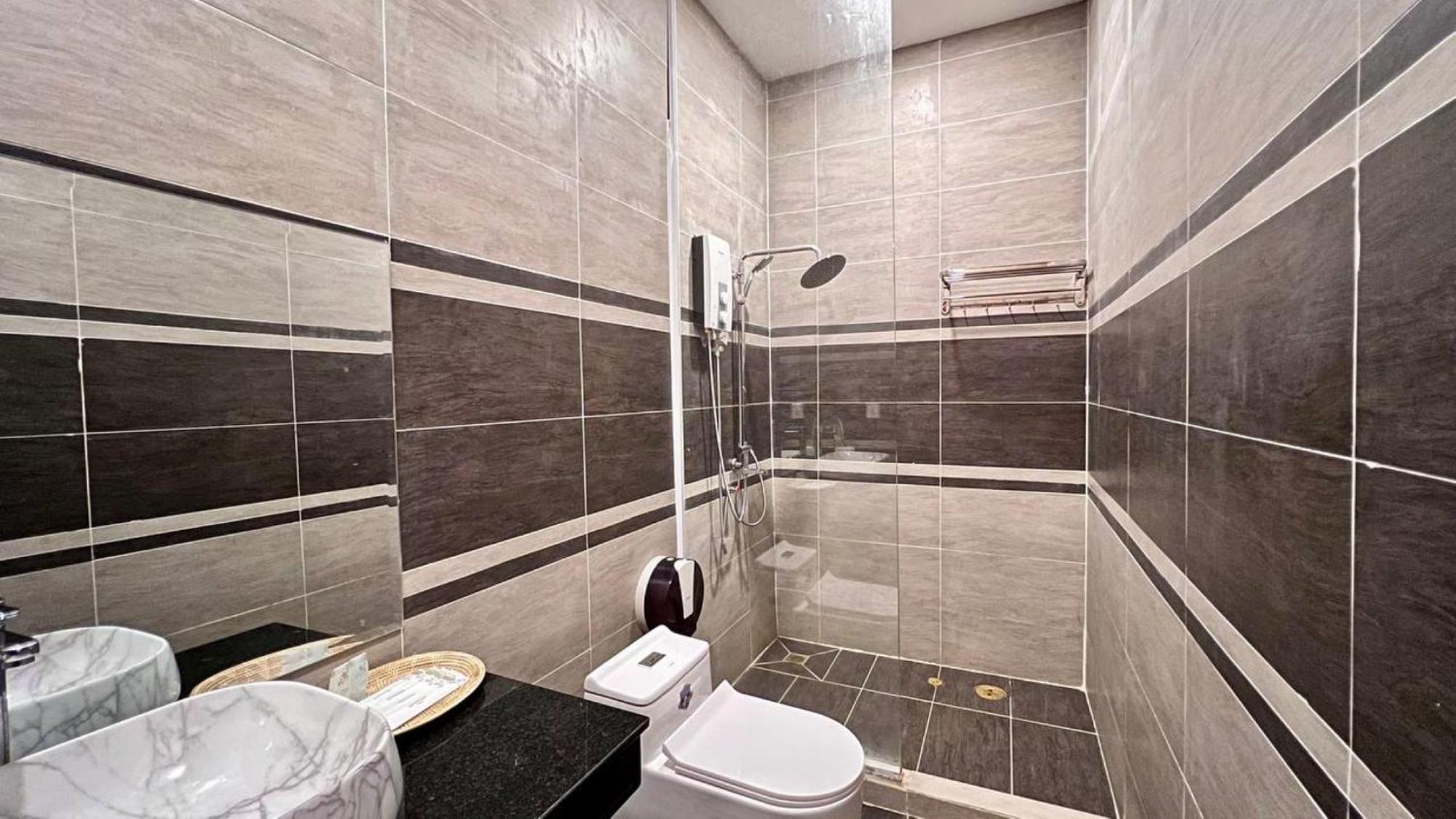 Nyna Villa Guesthouse Кампот Екстериор снимка