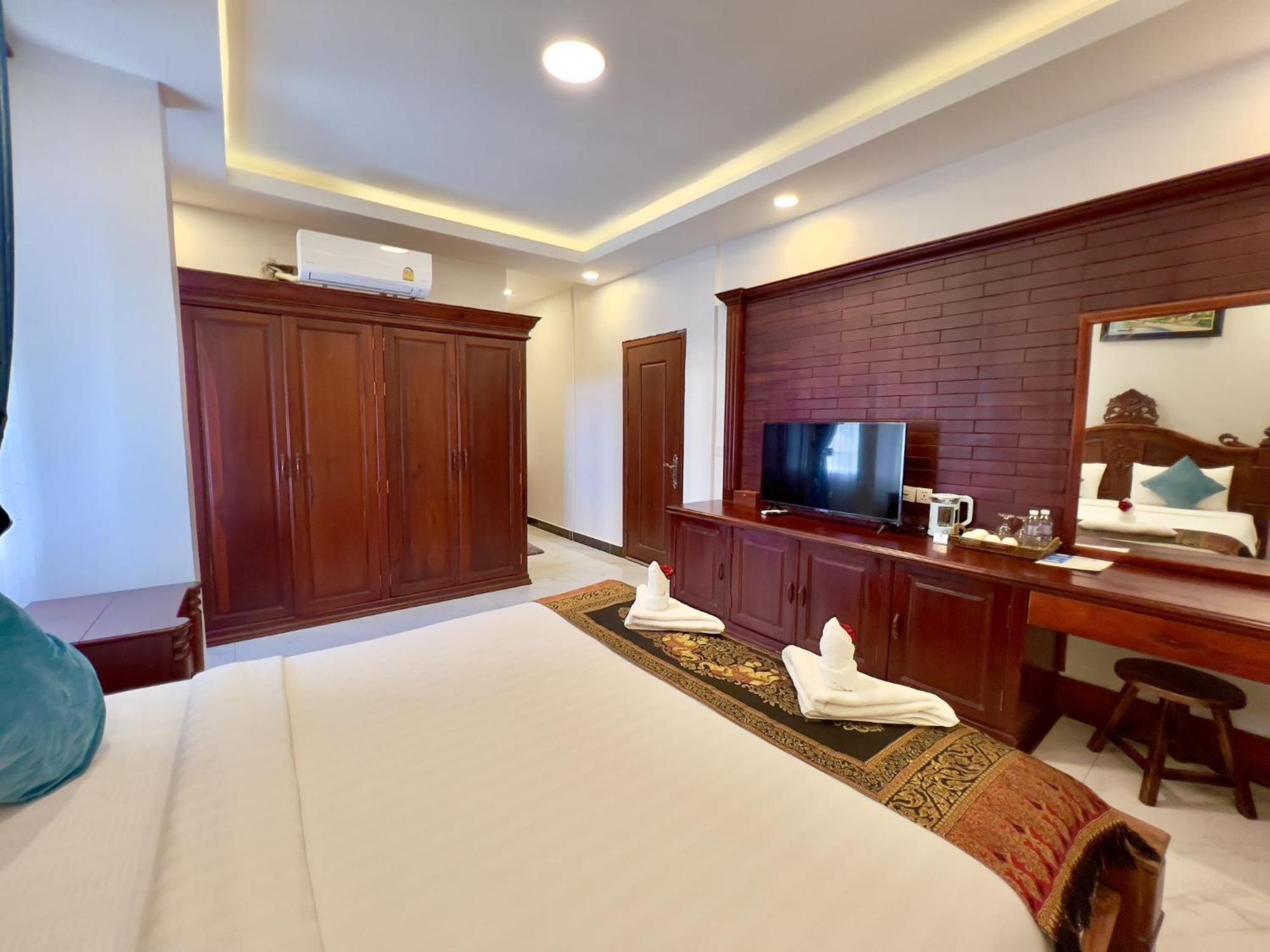 Nyna Villa Guesthouse Кампот Екстериор снимка